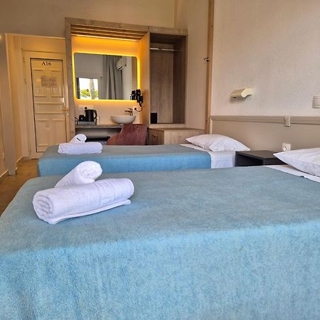 Morfeas Hotel Kávos Eksteriør bilde