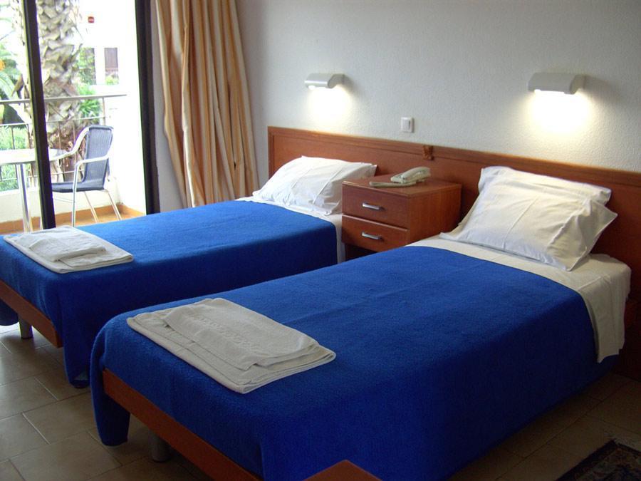 Morfeas Hotel Kávos Eksteriør bilde