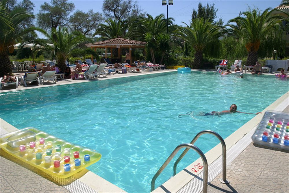 Morfeas Hotel Kávos Eksteriør bilde