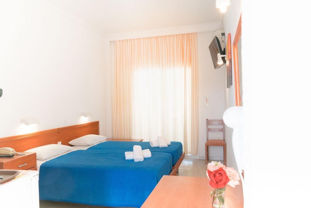 Morfeas Hotel Kávos Eksteriør bilde